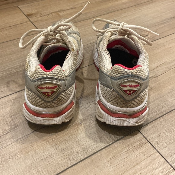 Vintage under armour silver, mesh and pink sneakers, size 8 - Picture 2 of 7